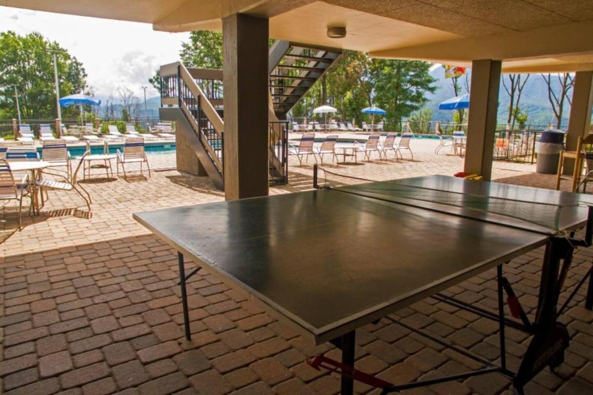 גטלינבורג Indoor Pool, Volleyball Beach, Mountain View, Luxury מראה חיצוני תמונה